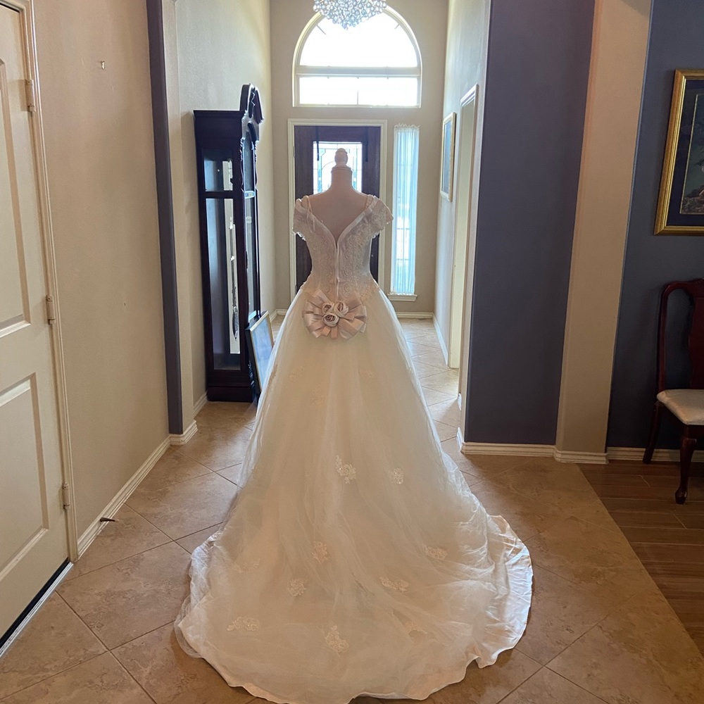 Wedding dress